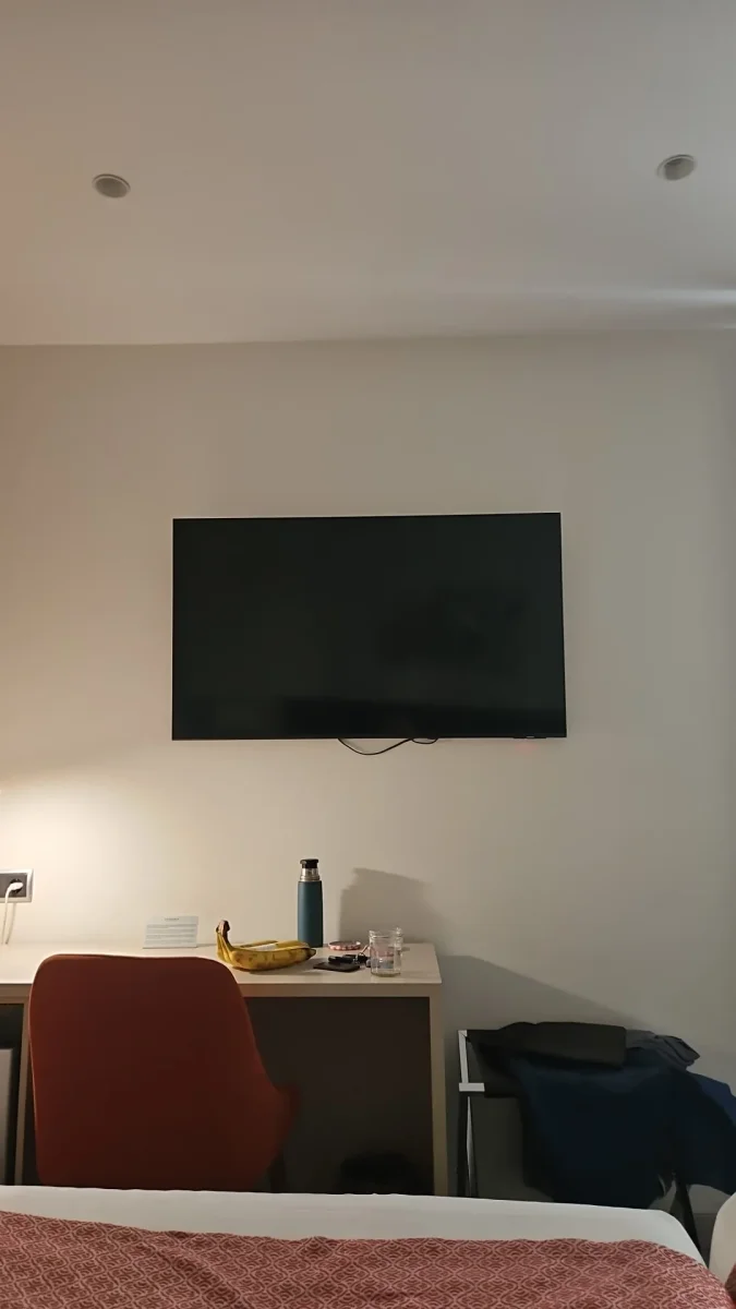 Encontrado: tele. En Valencia. Publicado por Carlos.